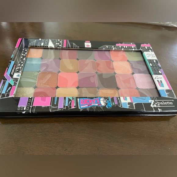 MAKEUP geek ( DISCONTINUED) eyeshadows palette - Picture 5 of 6